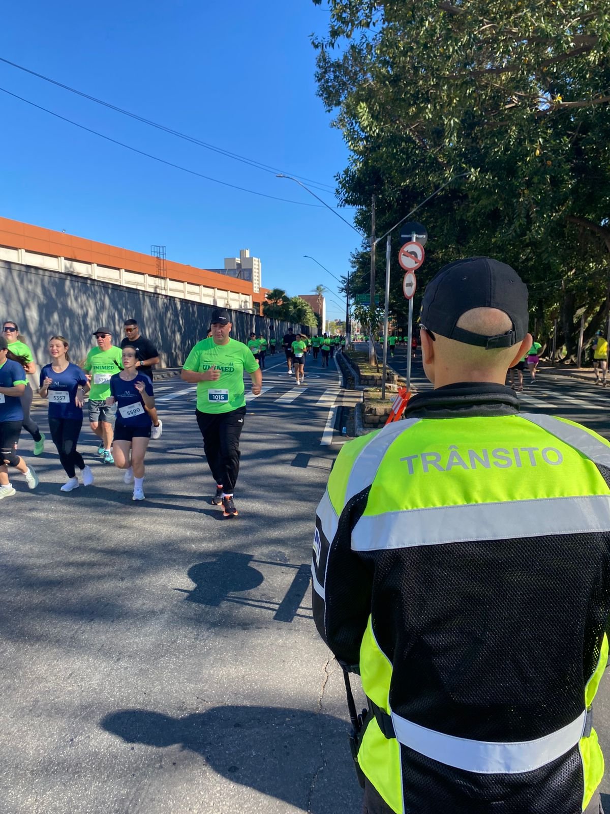 Agentes de trânsito garantem segurança na Corrida Unimed Jundiaí 2025