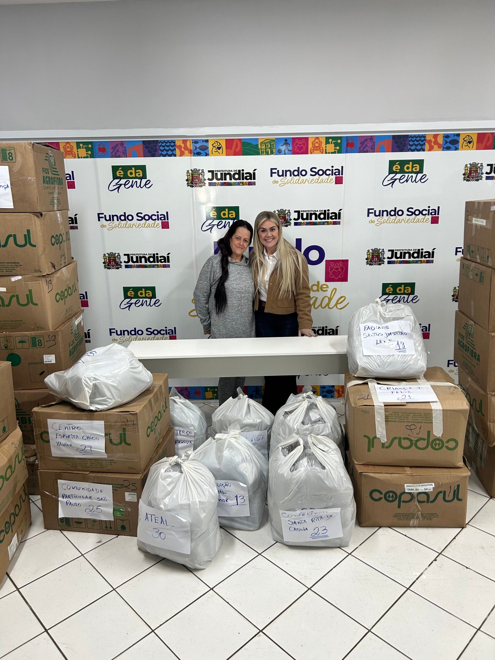 Campanha Aquecendo Vidas entrega agasalhos em Jundiaí