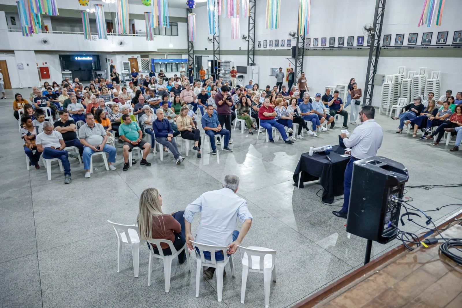Gestão municipal dialoga com moradores do Retiro