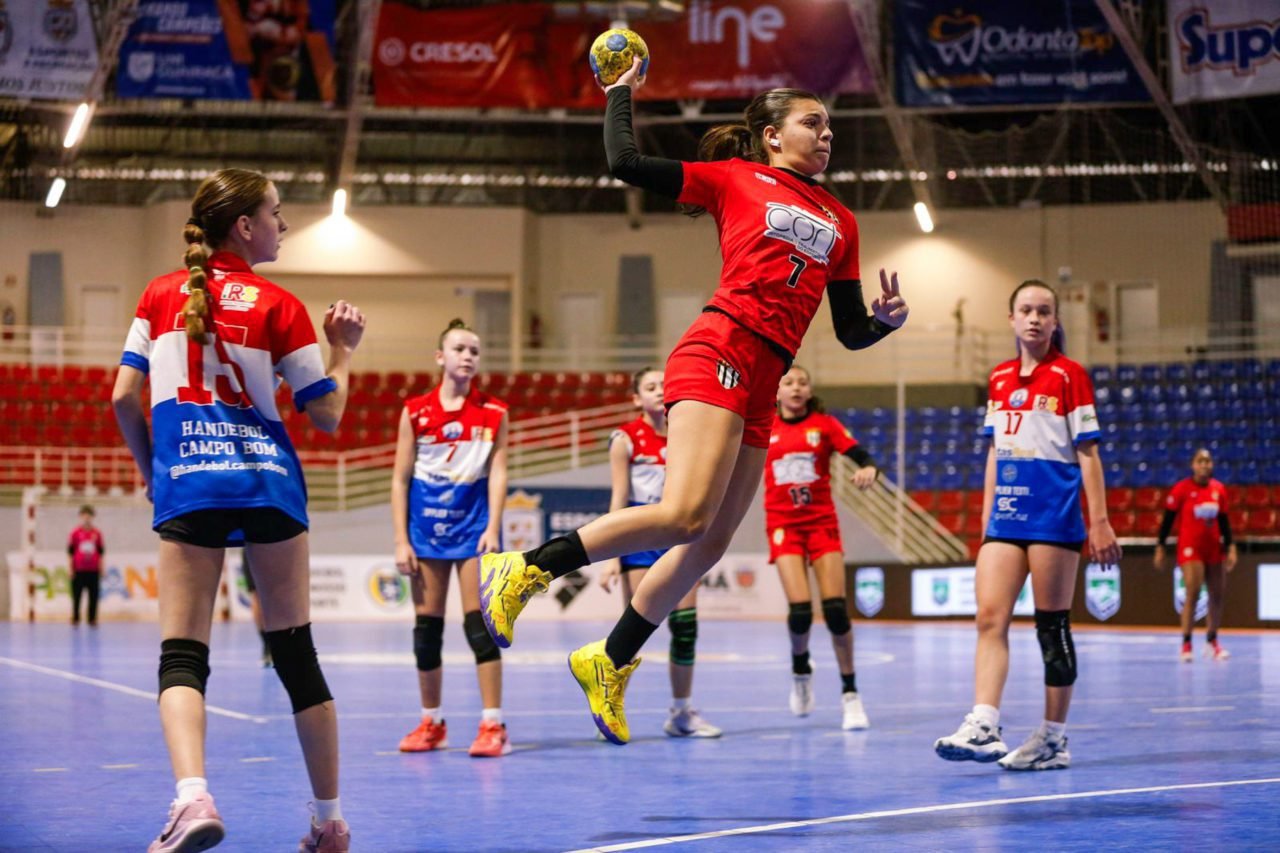 Giovanna Romano é campeã brasileira e reforça o papel do handebol feminino em Jundiaí
