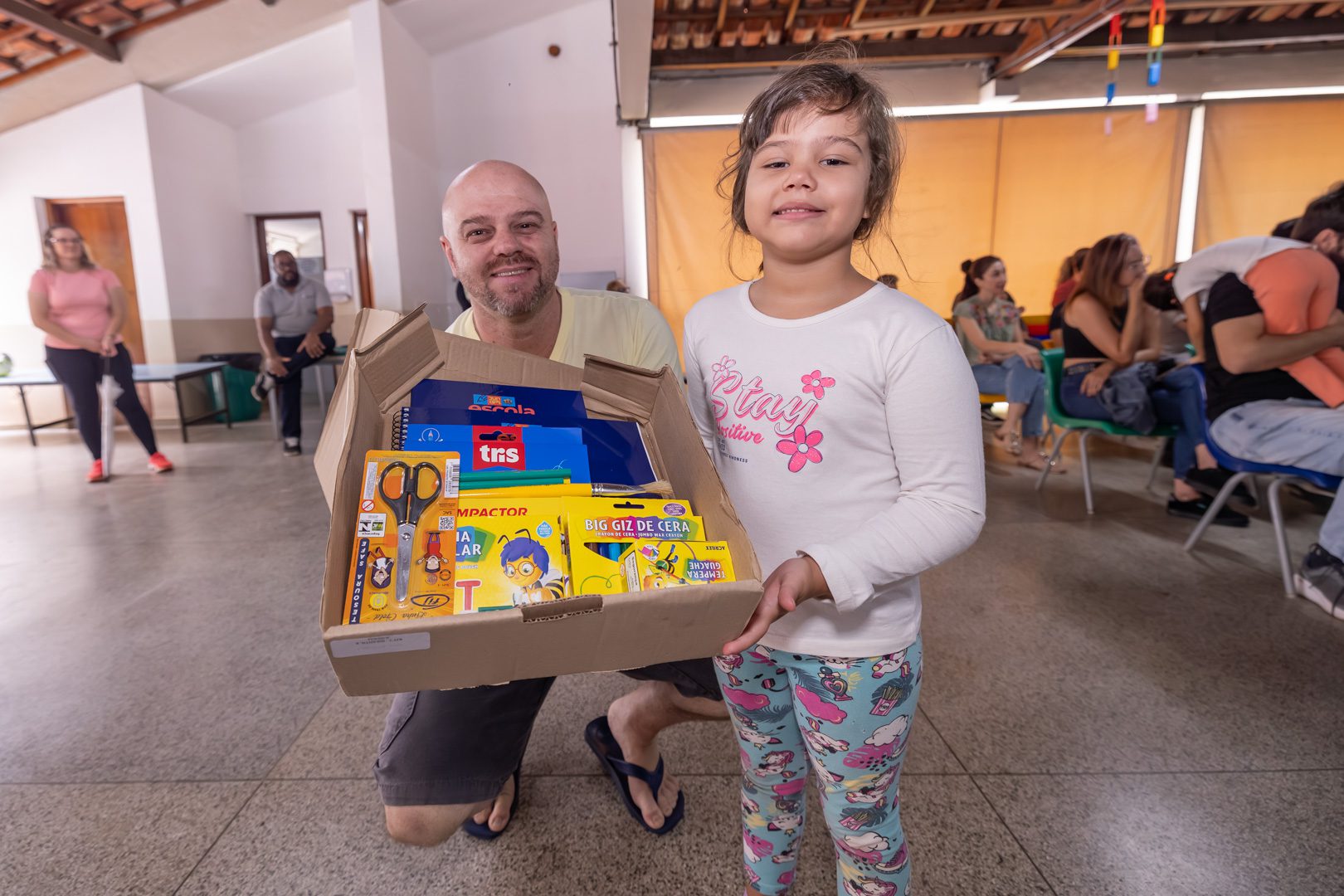 Kits escolares são entregues em Jundiaí para início do ano letivo