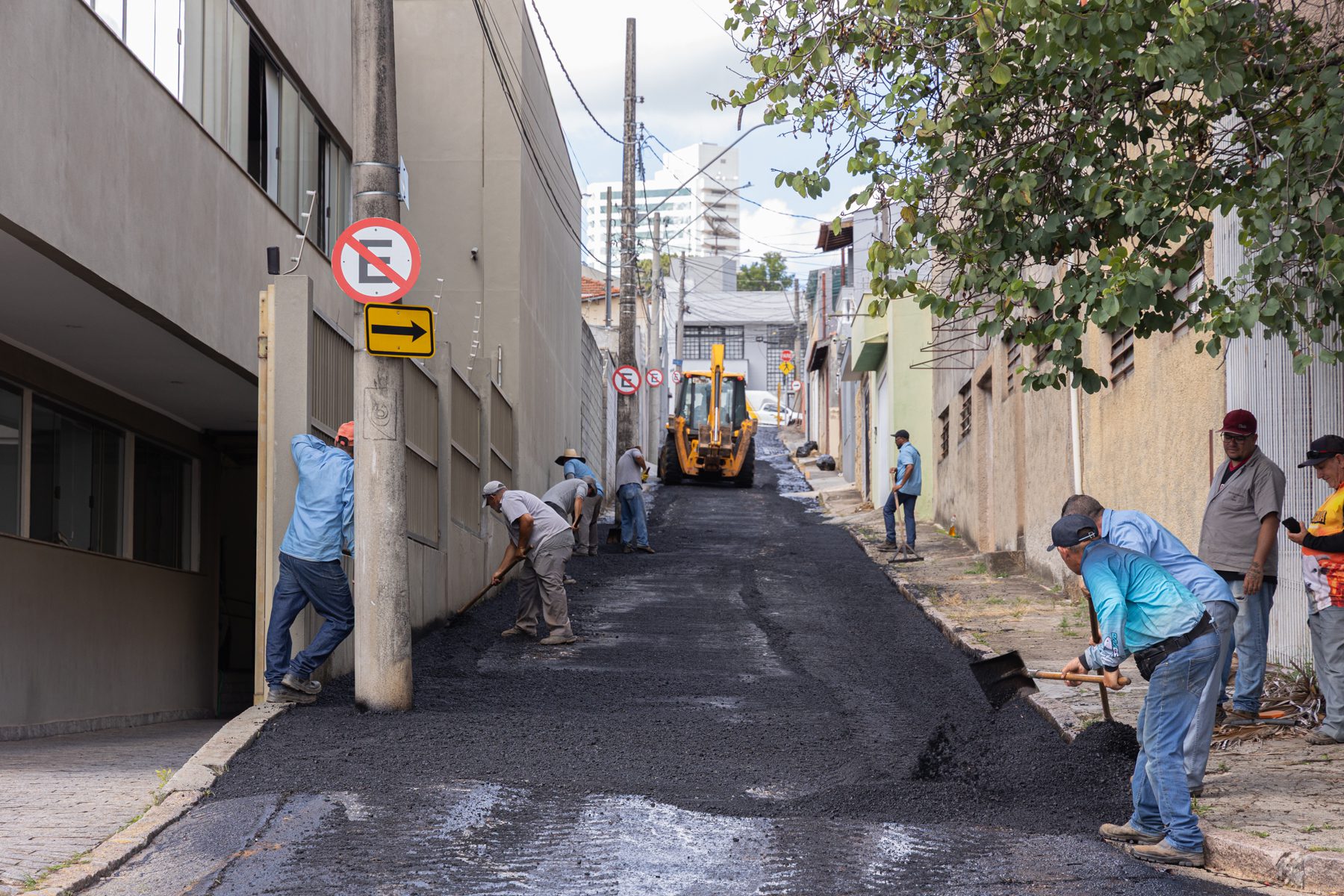 Prefeitura de Jundiaí inicia pavimentação da Rua João Melato, na Vila Municipal