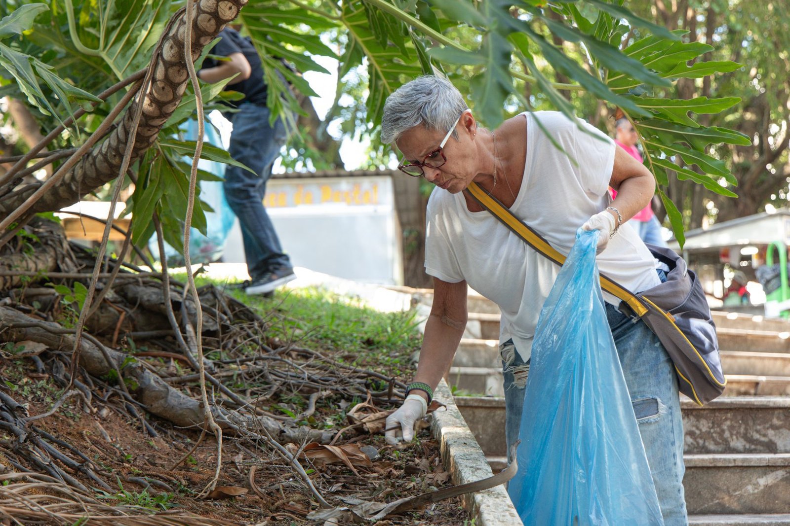 Mutirão de limpeza no Centro mobiliza Prefeitura e moradores