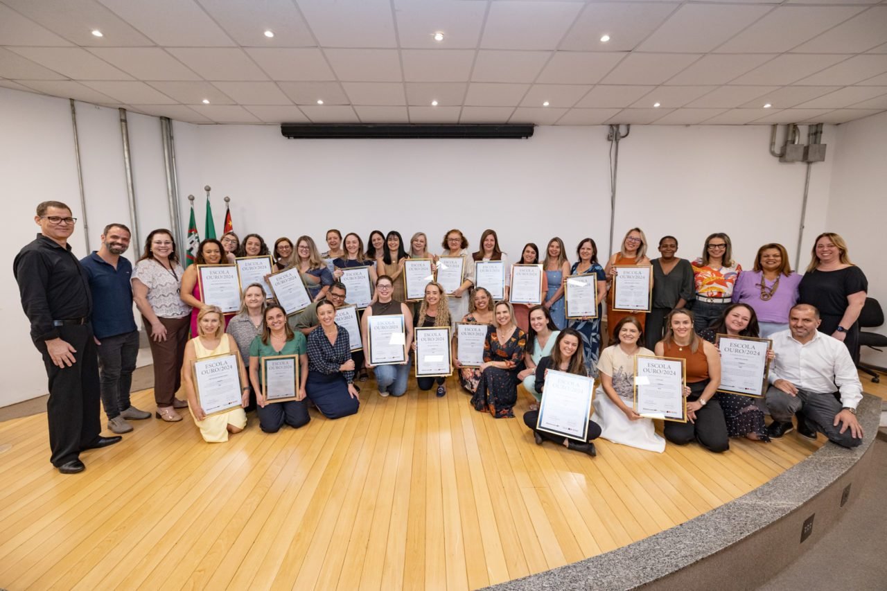 Jundiaí recebe prêmio por excelência educacional nas escolas públicas