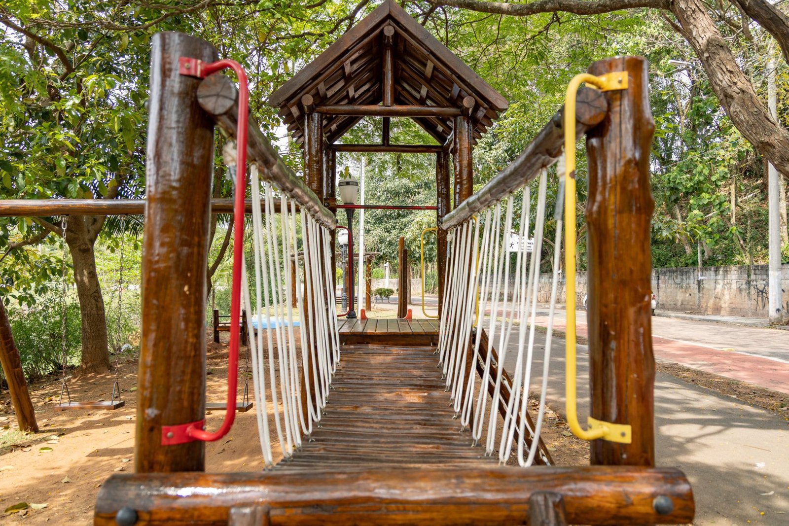 Prefeitura revitaliza praça no Vale Azul, em Jundiaí Mirim