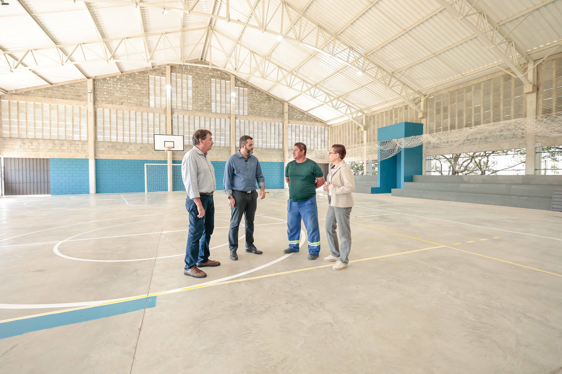 Revitalização transforma quadra inacabada no Medeiros