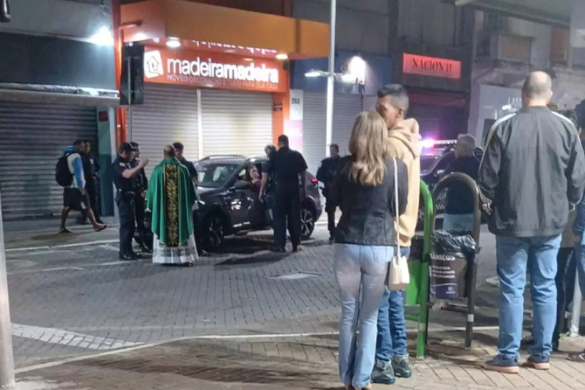 Médica ataca criança com spray de pimenta durante missa na Catedral de Jundiaí