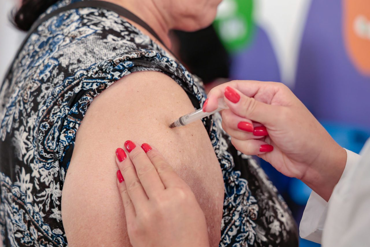 Vacinação no parque do Corrupira no Dia do Trabalhador